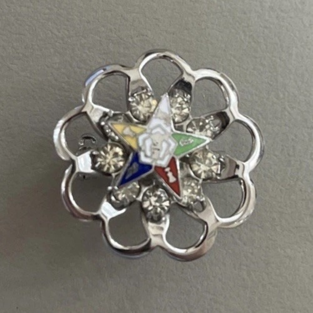 Vintage OES Order of The Eastern Star Silver Tone Crystals Wreath Pin Brooch